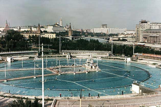 Het Moskou zwembad